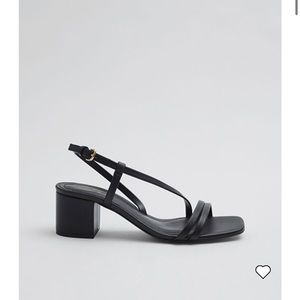 &other stories strapped vegan sandals ( black, size US 8 )